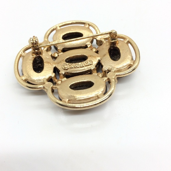 VINTAGE SARAH COVENTRY LIGHT OF THE EAST MOSAIC BROOCH GOLD TONE CROSS SIGNED - Picture 8 of 9